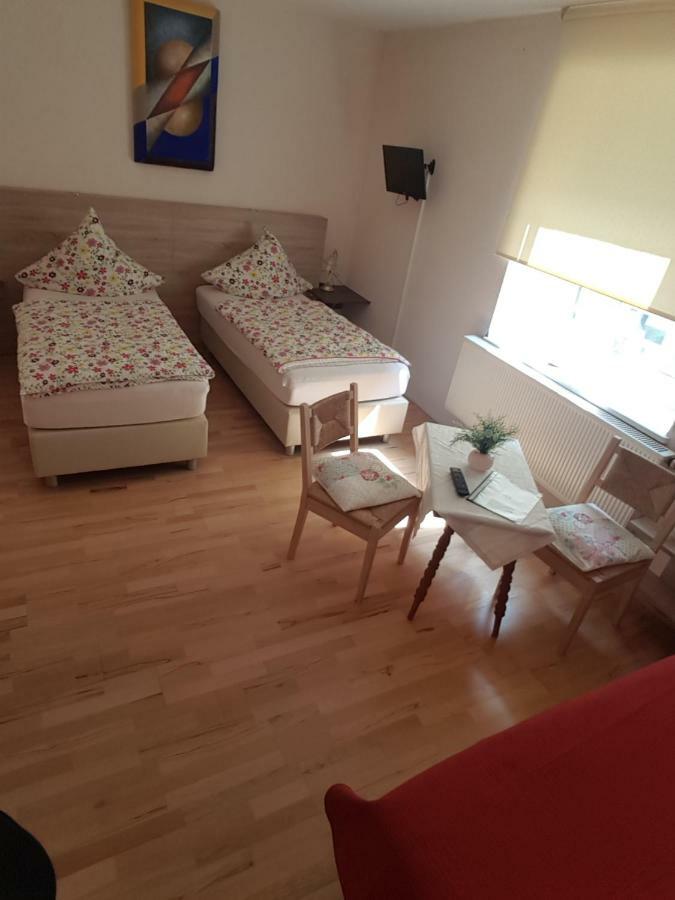 Pension Moserhaus Harburg  Eksteriør billede
